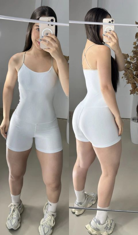 Macaquinho Fluir poliamida aveludado com alça off