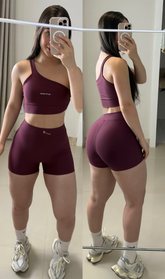 Conjunto Fresh de short sem modela poliamida com compressão vinho